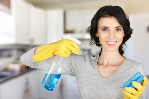 Bathroom and kitchen end of tenancy cleaning tasks