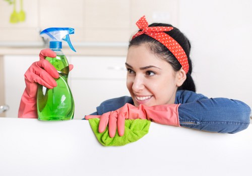 Protective equipment arranged for safe task preparation